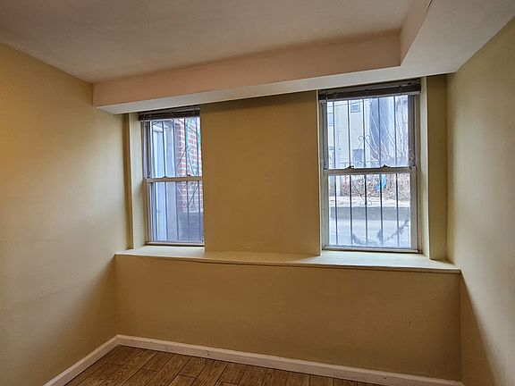 4th image of 2550 22nd St #1