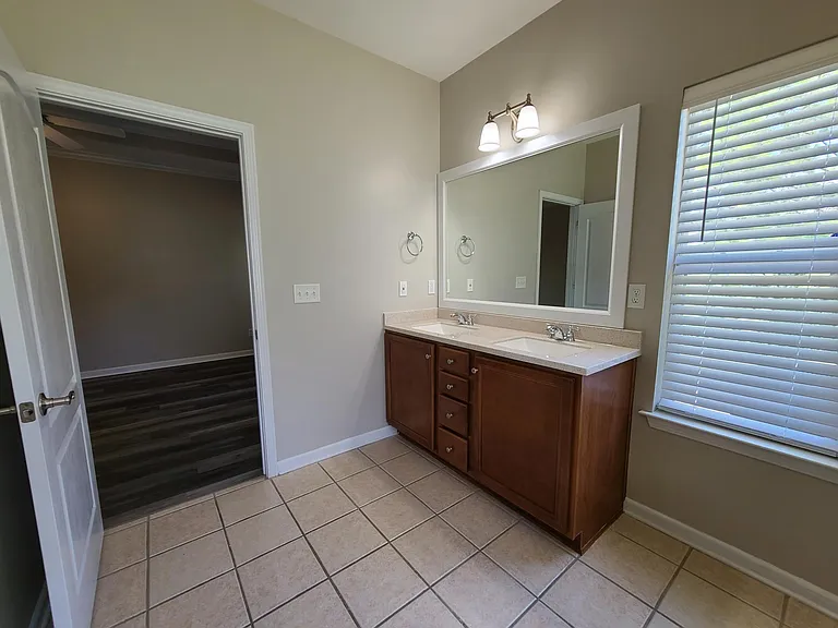 240 High Ridge Dr — Photo 24