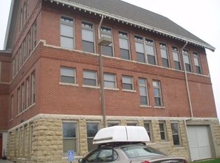 413 6th Ave #204, New Glarus, WI 53574