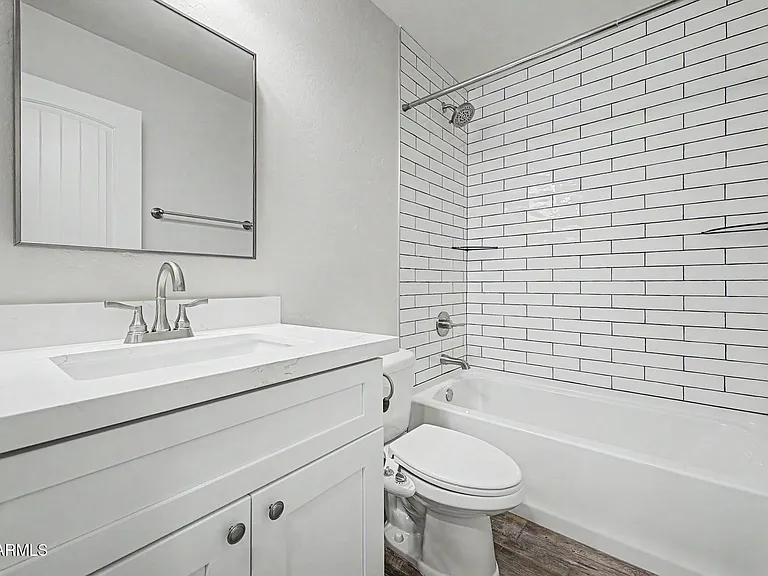 1779 E Elegante Dr — Photo 33