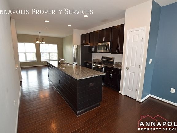 5th image of 139 Lejeune Way