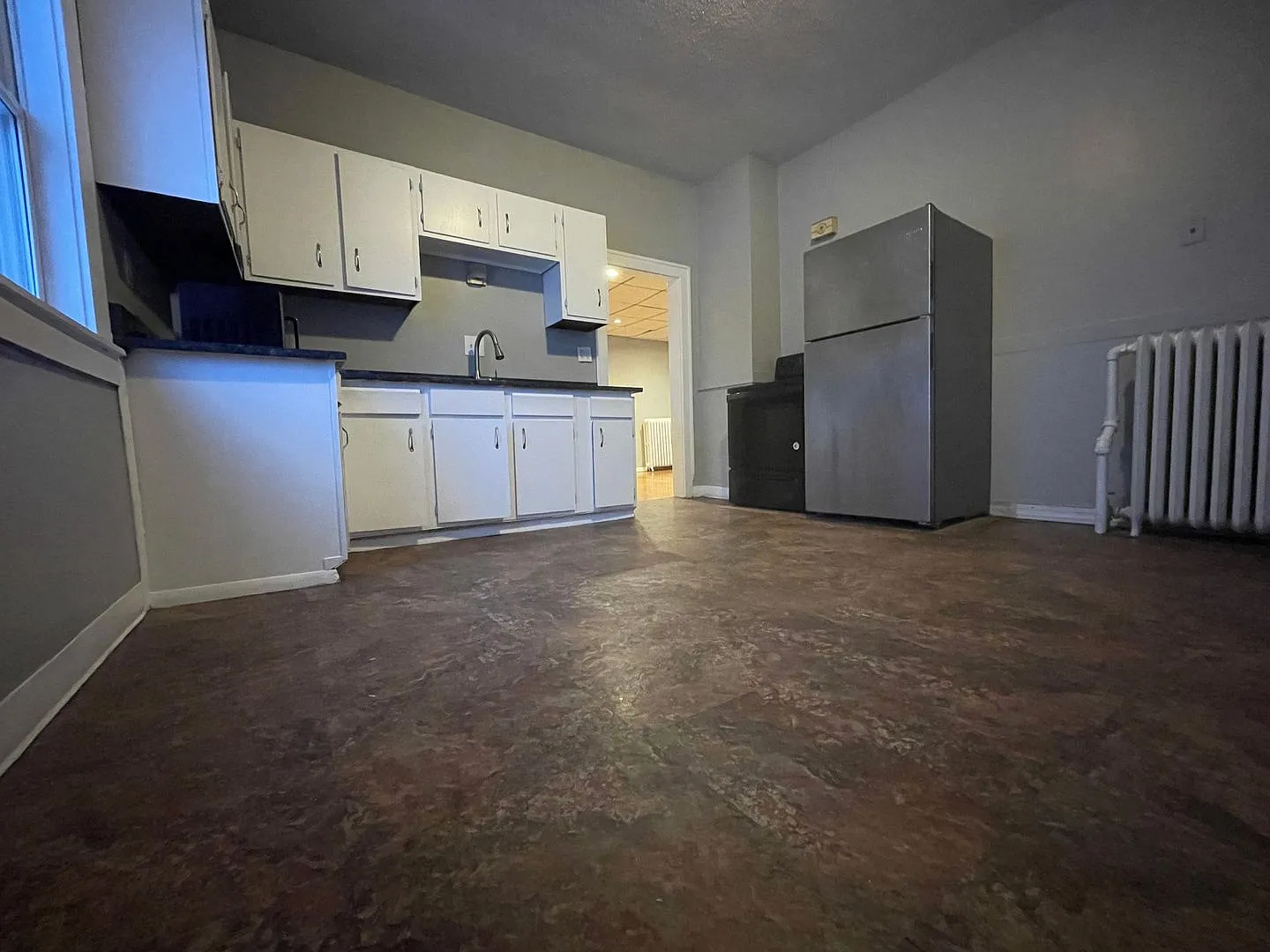 Awesome 3 Bedroom 1 bath duplex! — Photo 1