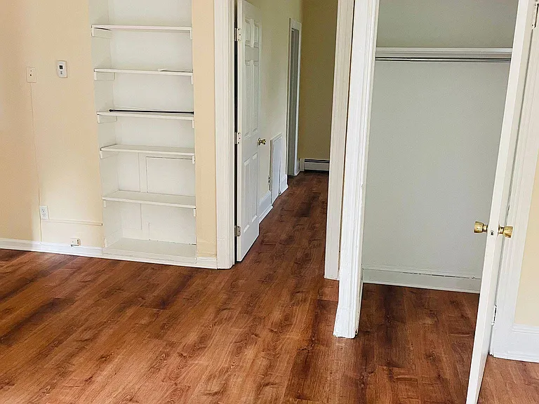 139 Rochelle Ave #2FM — Photo 5