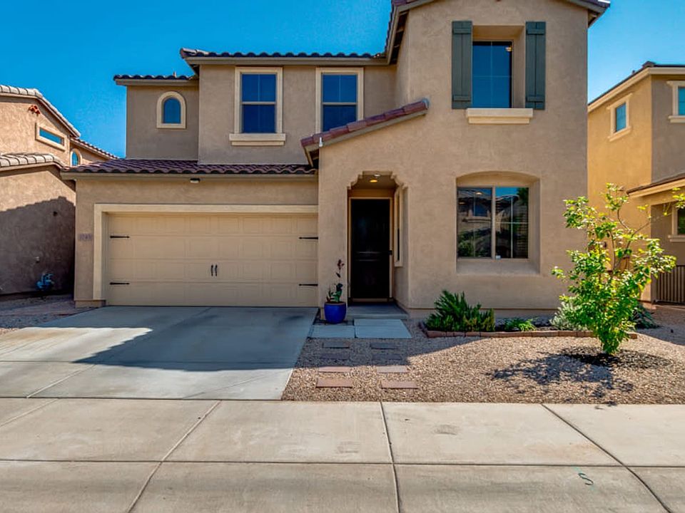 1st image of 3245 E Virgil Dr