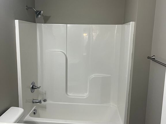 5th image of 400 Southern Cross Dr #16