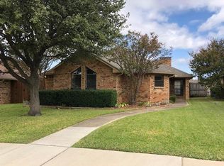 1511 Shonka Dr, Carrollton, TX 75007