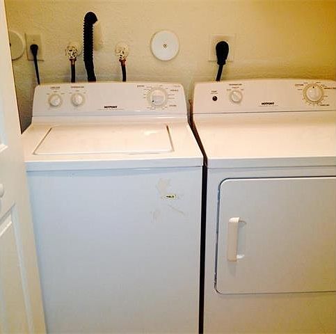 2nd image of 1605 SE 24th Ct