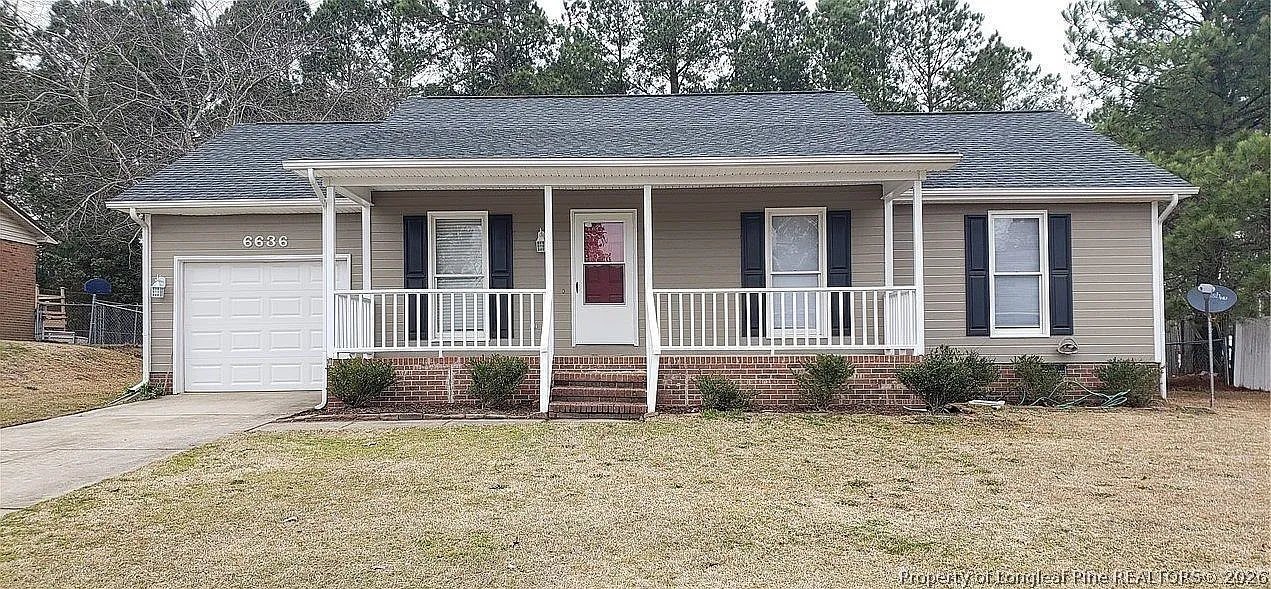 3 bed, 2.0 bath, 1150 sqft, $1,600 — Photo 1