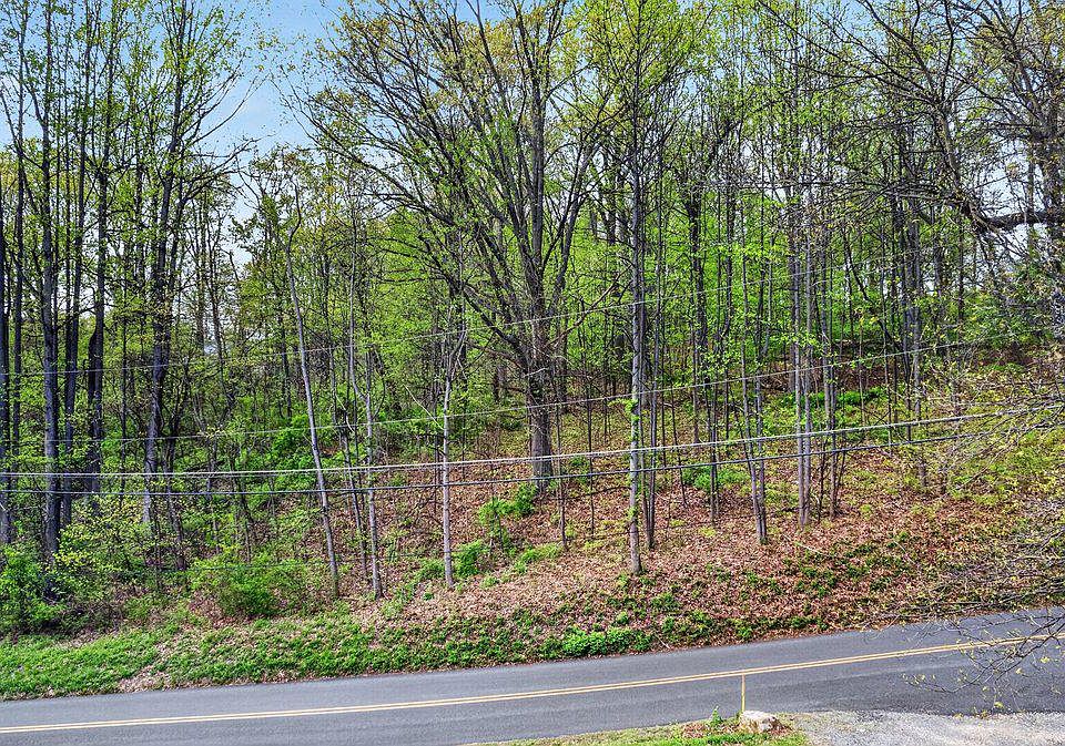 1st image of 184 Long Lane Rd
