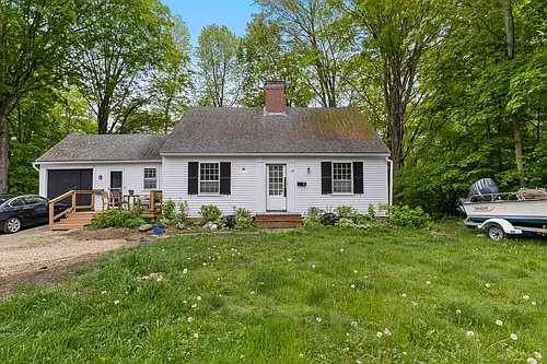 38 Woodman Rd #B Photo 1