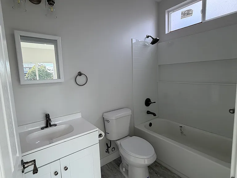 635 S 32nd St — Photo 13