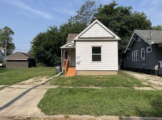 4045 Walker Ave, Toledo, OH 43612