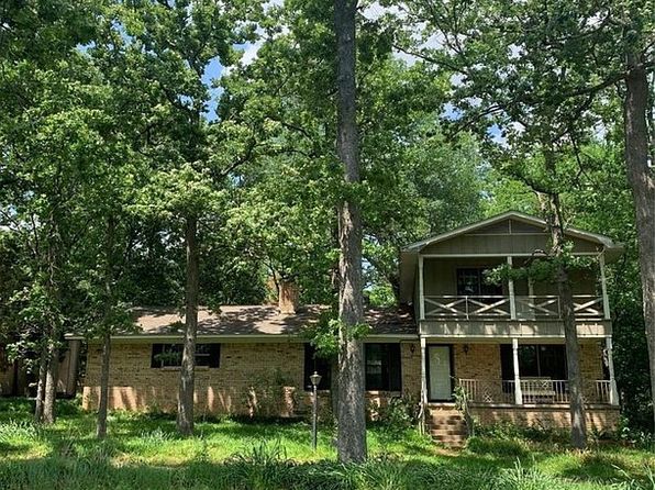 838 Callender Lake Dr