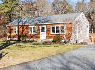 40 Chartwell Dr, Bourne, MA 02532