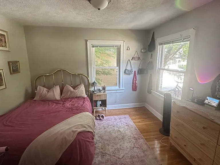1001 E Loren St — Photo 6
