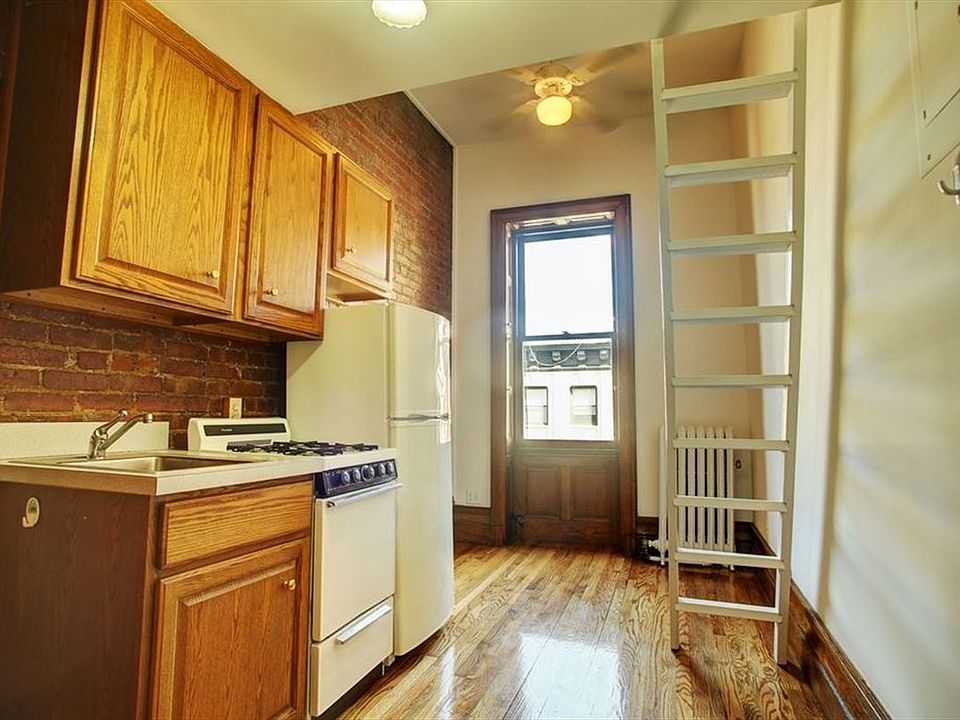 1st image of 104 W 80th St APT 9