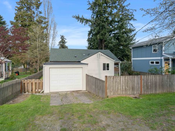 11742 20th Ave NE