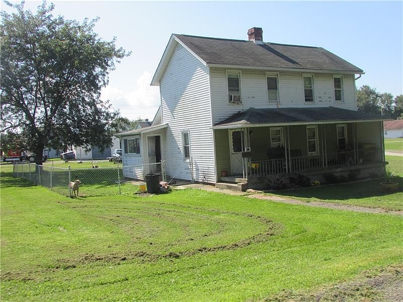 2nd image of 402 Monarch Rd