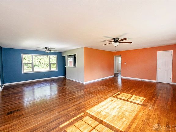 5th image of 6123 Shady Oak St