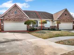 10327 Thornleaf Ln, Houston, TX 77070