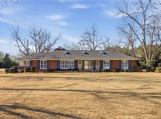 607 N 3rd St, Vienna, GA 31092