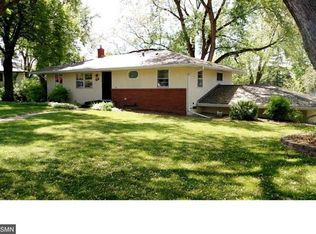 1849 Kennard St N, Maplewood, MN 55109