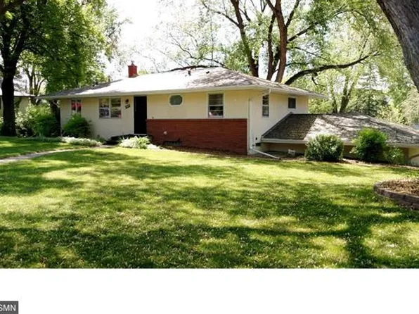 1849 Kennard St N, Maplewood, MN 55109