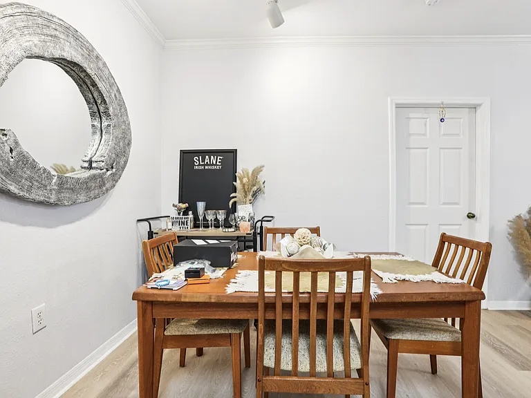10125 Courtney Palms Blvd #201 — Photo 10