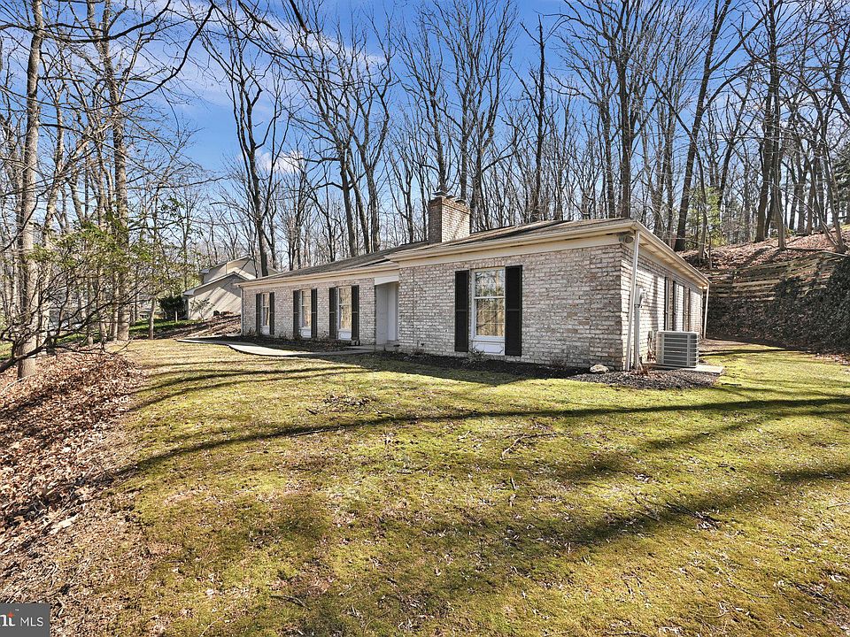 19 Edgehill Rd, Hershey, PA 17033 Zillow