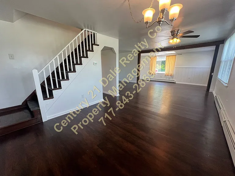 7322 Lincoln Hwy — Photo 2