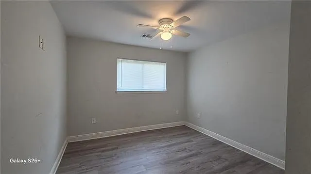7812 Angela St — Photo 10