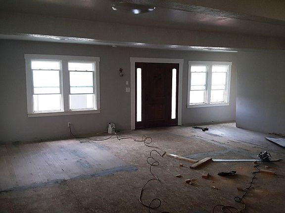 3rd image of 3240 Marysville Blvd