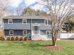 51 Cynthia Dr, Fairfield, CT 06824
