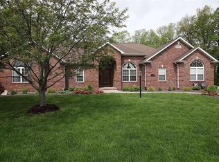 22 Seasons Ridge Ct, Maryville, IL 62062