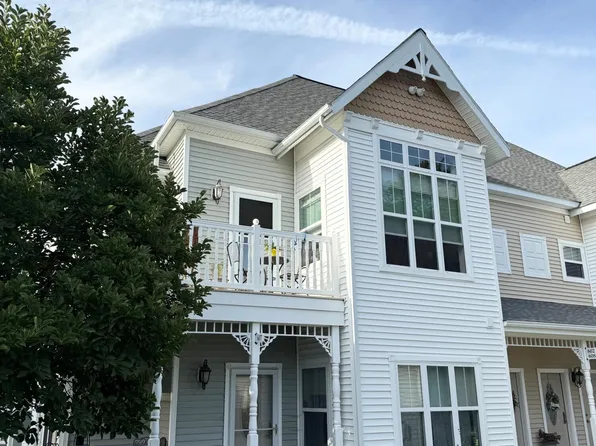 608 Kelly Circle, Altamont, NY 12009