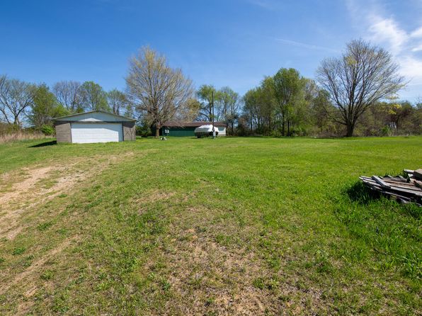 18678 Smith Ln, Cassopolis, MI 49031