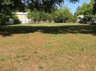 208 Lake Moultrie Dr, Bonneau, SC 29431