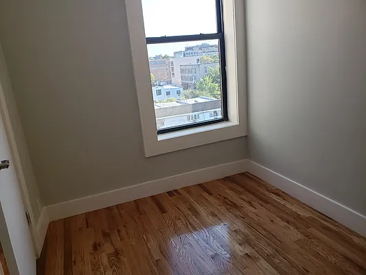 Rented by The Hamilton Group | media 27