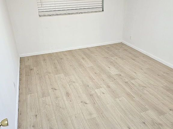 5th image of 100 El Camino Dr Unit Apt 102