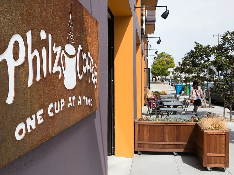 Nearby retail and dining options