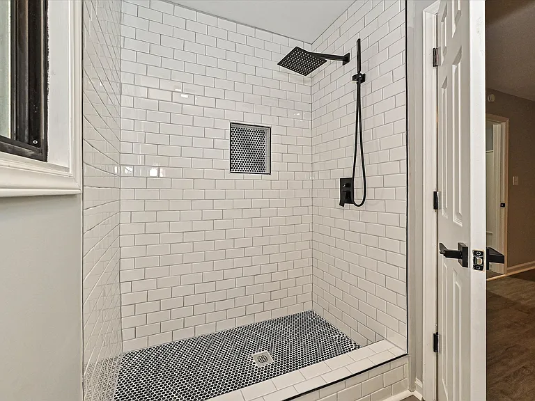 633 Pennwood Ln — Photo 19