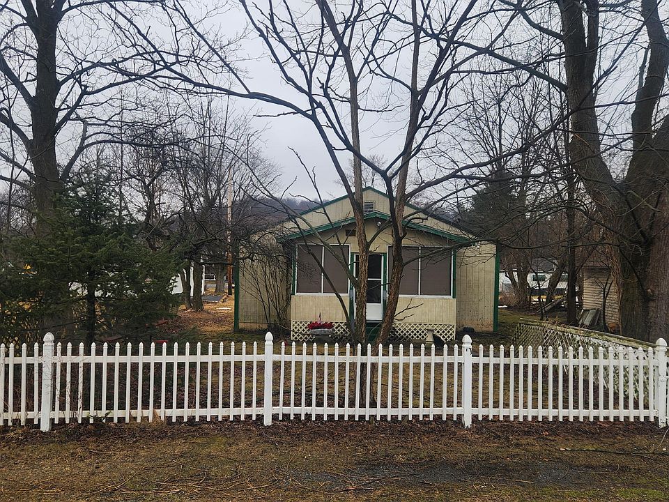 1st image of 874 Burns Ave