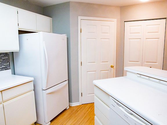 5th image of 3160 Poplar Creek Dr SE Unit 104