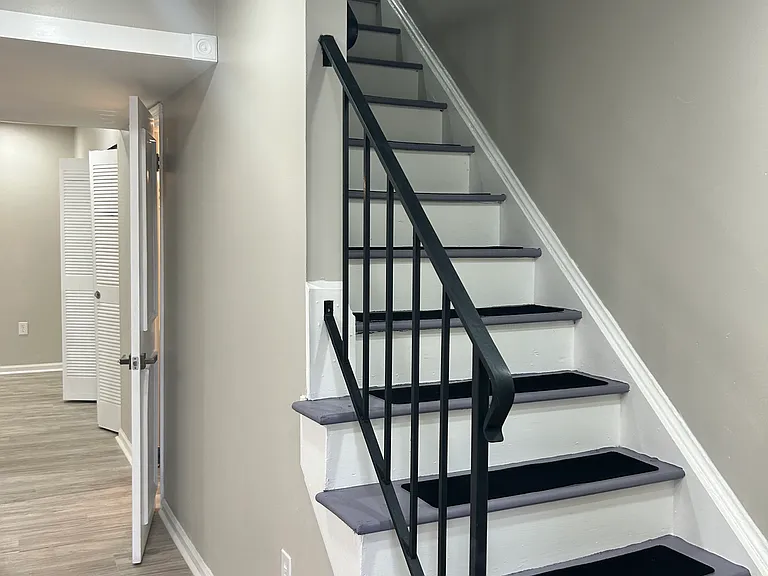 3217 Hunters Mill Dr — Photo 5