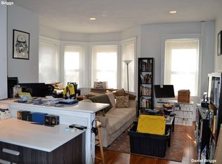 105 Queensberry St #1F, Boston, MA 02215