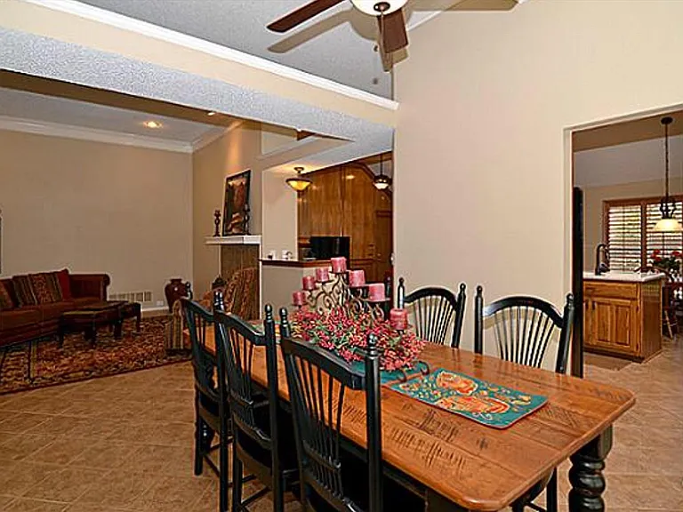 316 Stone Creek Dr — Photo 9