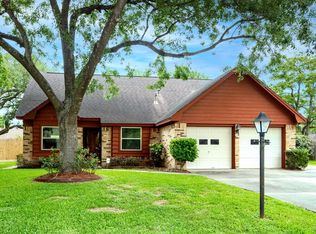 5017 Cedar Creek Dr, Dickinson, TX 77539