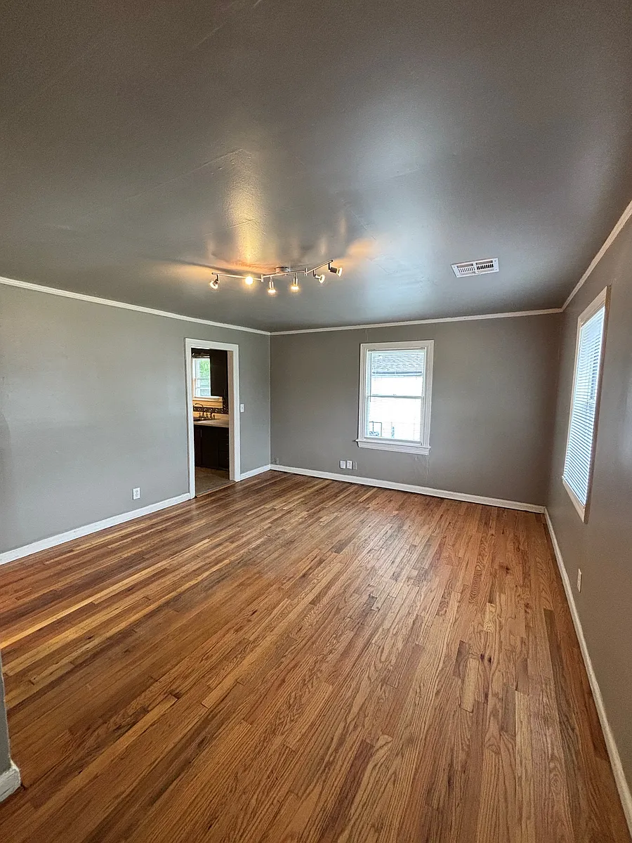 Building Photo - 436 S 49th West Ave
