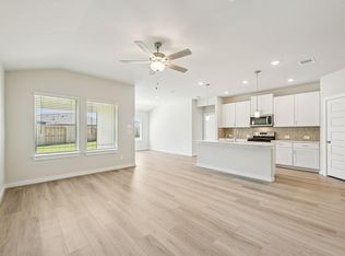 5108 Redbud Valley Dr, Pearland, TX 77584
