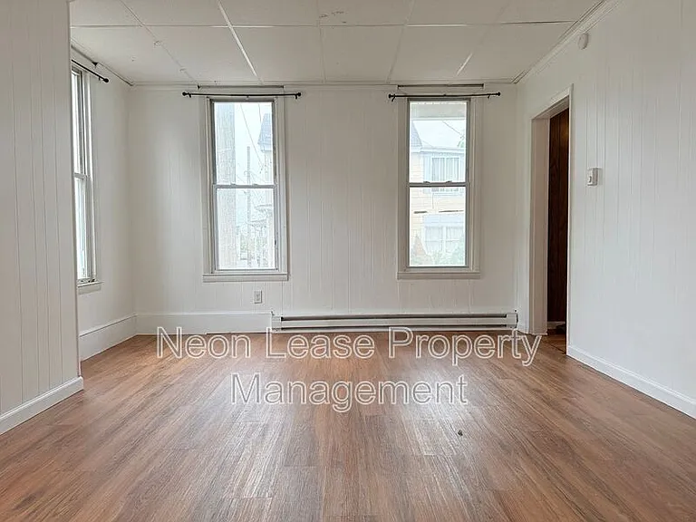 200 SE 2nd St #200 — Photo 2